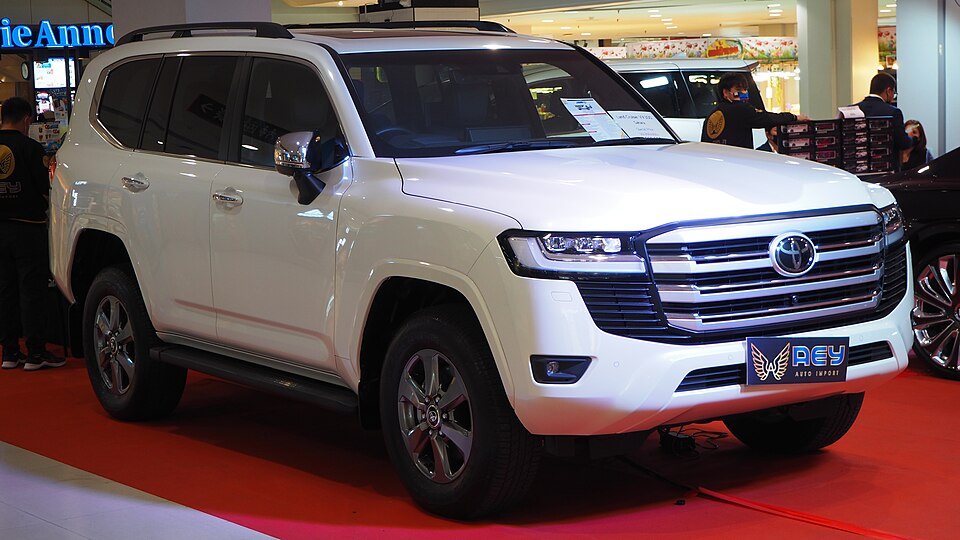 Toyota Land Cruiser 300 ZX